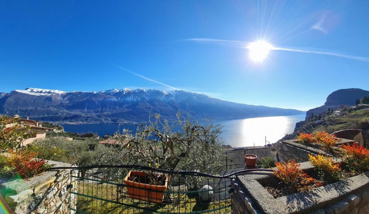 Casa Elka Residence Lake View And Pool By Garda Domus Mea Pieve  Bagian luar foto