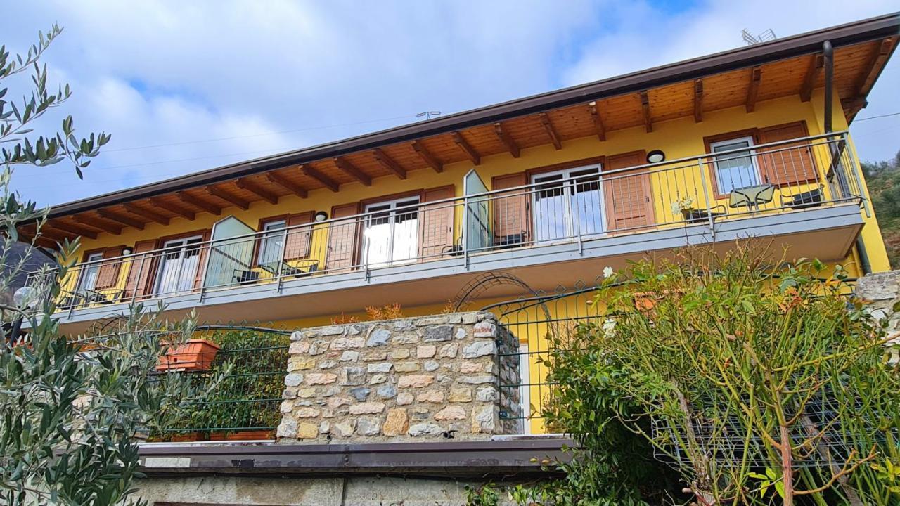 Casa Elka Residence Lake View And Pool By Garda Domus Mea Pieve  Bagian luar foto