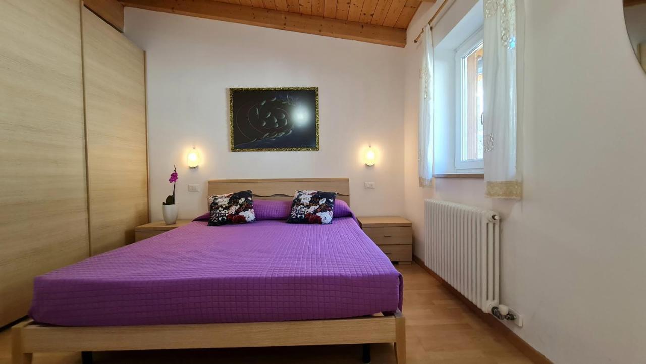 Casa Elka Residence Lake View And Pool By Garda Domus Mea Pieve  Bagian luar foto