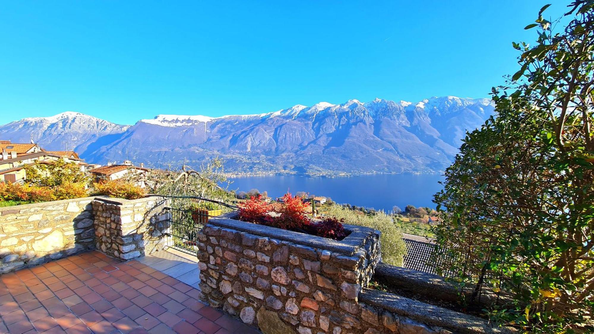 Casa Elka Residence Lake View And Pool By Garda Domus Mea Pieve  Bagian luar foto